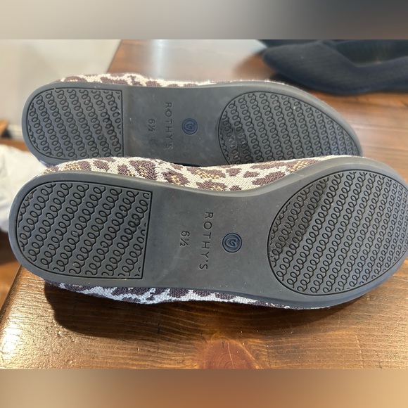 Leopard Rothy’s Loafer 6.5 - Picture 4 of 4